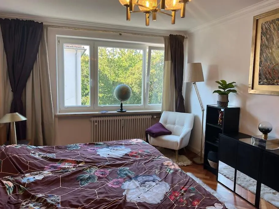 Bestlage Schwabing Ganze Wohnung Munich 0*,  Germany